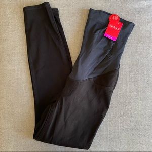 New with tags Spanx black maternity “jean”/legging